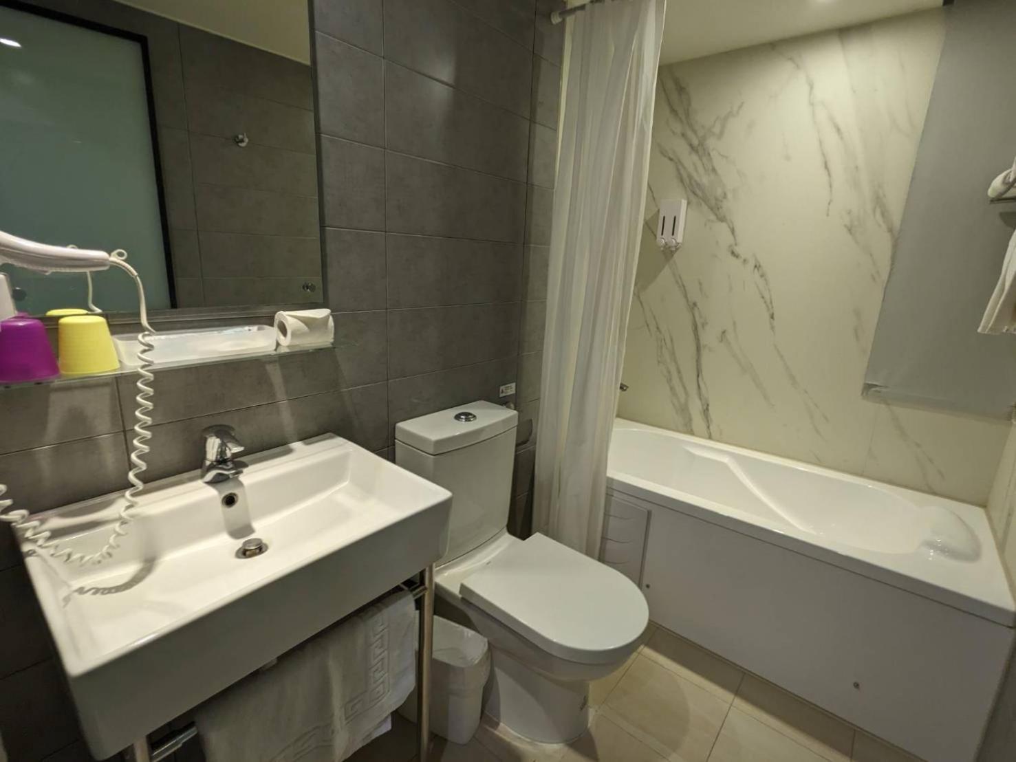Ximen Hotel B Taipei Exterior photo